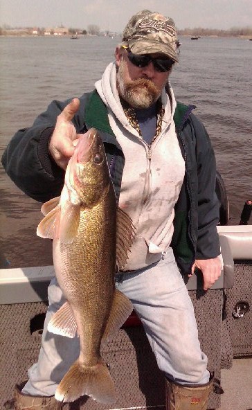 Fox River Spring Walleye 2011