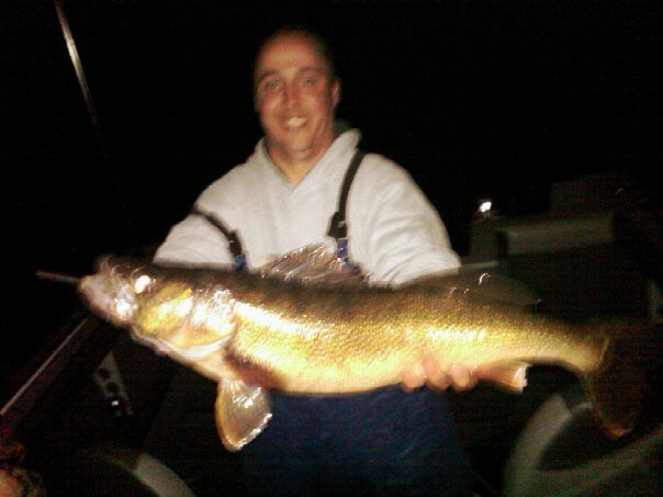 32 inch walleye